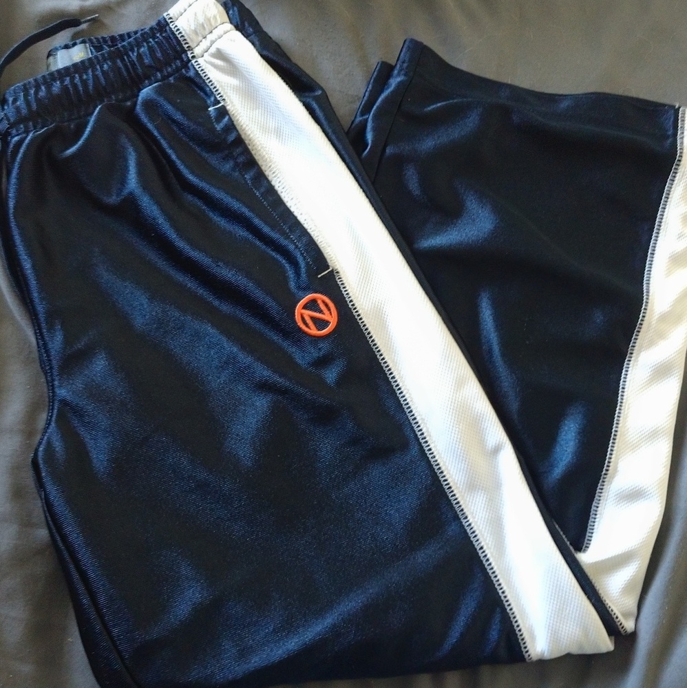 Boys sweats/basketball pants